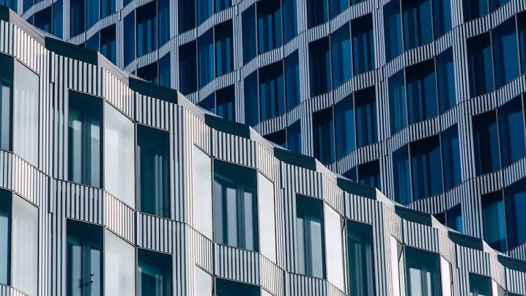 The Great Divide: The Evolution of English Language Standards and the International English Olympiad